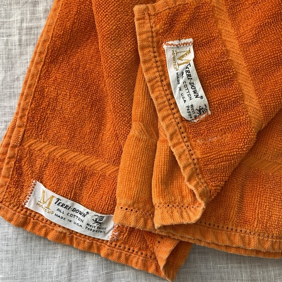 🧡 Martex vintage set of two orange hand towels - Great vintage condition - Picture 4 of 10